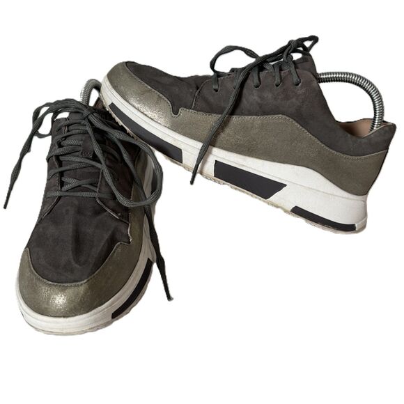 FitFlop Freya Sneaker Women Gray & Shimmery Silver Suede Trainer W90-049 Size 8 - Picture 1 of 10